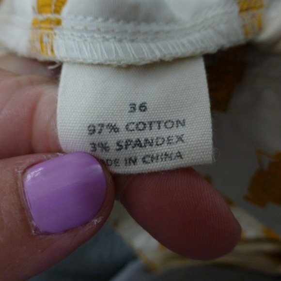 Loudmouth Golf Shorts Mens 36 Tan Floral Golf Club Flag Novelty Print Stretch - Picture 5 of 10